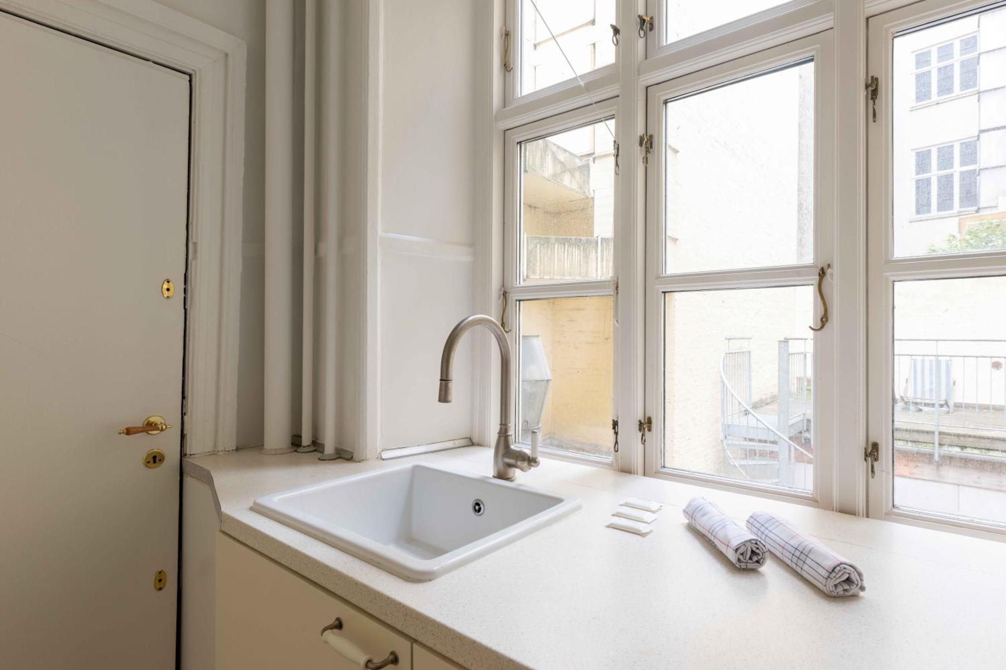 Spacious Tivoli Gardens Apartment W 3 Bedrooms Kopenhag Dış mekan fotoğraf